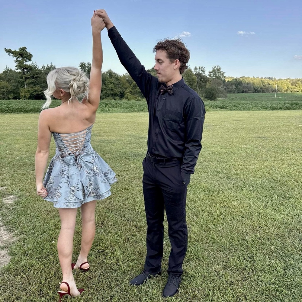 V. Chapman Blue Floral Strapless Dress